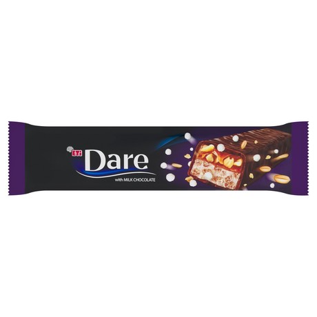 Dare Baton z orzeszkami ziemnymi karmelem nugatem kulkami pszennymi pokryty mleczną czekoladą 50 g