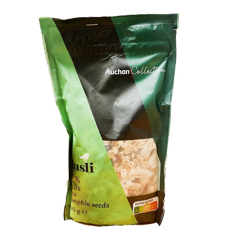 Mieszanka płatków zbożowych z owocami i orzechami Auchan Collection  300 g