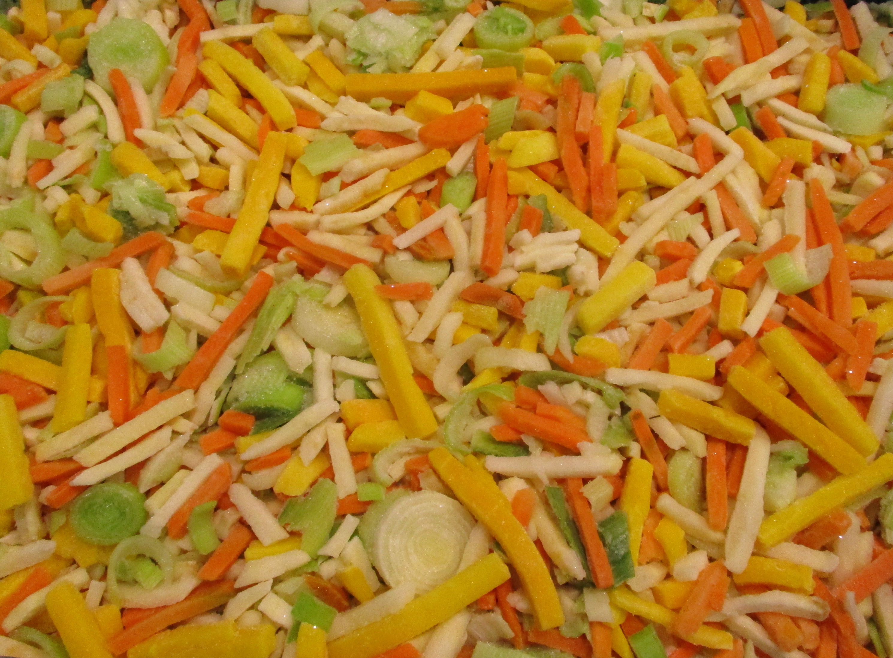Pinguin Włoszczyzna Paski 450 G